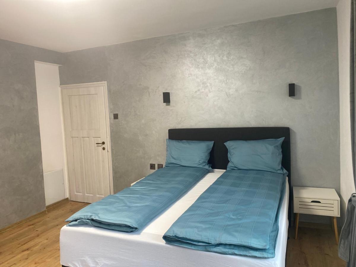 Guest House Simona ساباريفا بانيا المظهر الخارجي الصورة