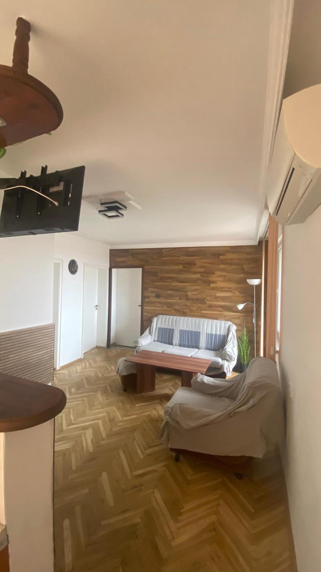 Guest House Simona ساباريفا بانيا المظهر الخارجي الصورة