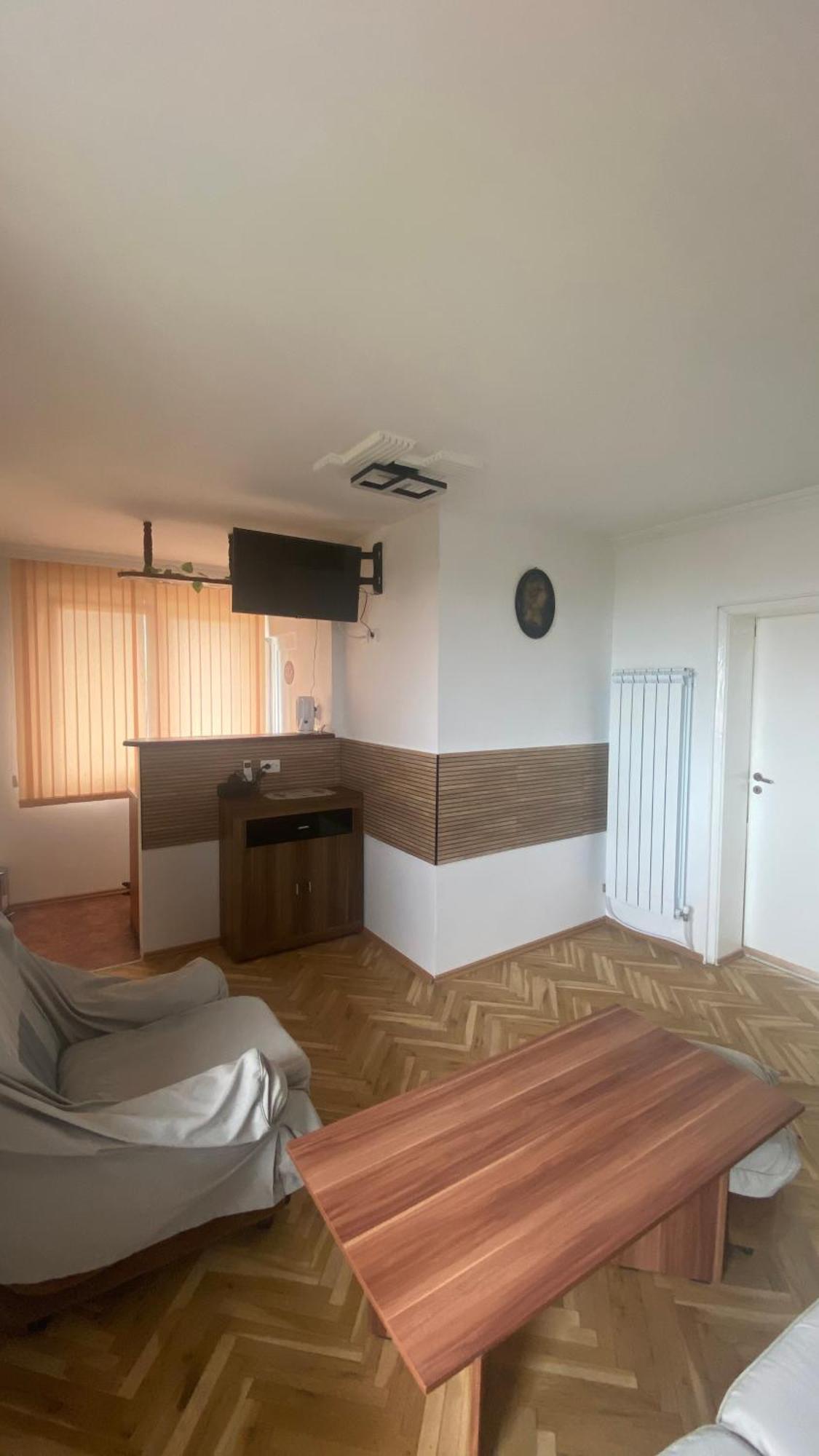 Guest House Simona ساباريفا بانيا المظهر الخارجي الصورة